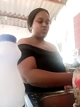 Snapshot of PerlaCurvasgrandes chatting on February 2026 06:04:01 PM PerlaCurvasgrandes online show from February 2026 06:04:01 PM