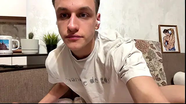 David Hess online show from April 2026 05:00:01 PM