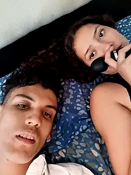 Snapshot of blakeandallisa chatting on February 2026 07:01:02 PM blakeandallisa online show from February 2026 07:01:02 PM