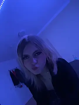 Milli-Kiss online show from February 2026 09:11:01 PM