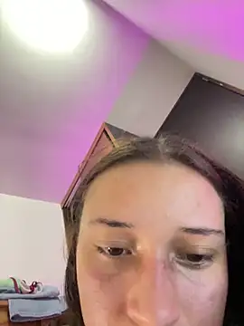 candy deluxe online show from May 2026 11:23:04 PM