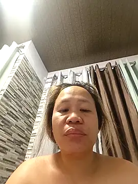 squirtshantal online show from April 2026 10:07:02 PM