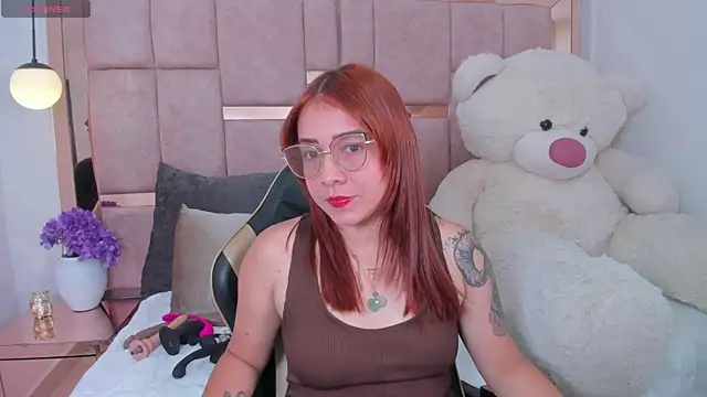 Snapshot of antonella_moon7 chatting on June 2026 03:44:02 AM antonella moon7 online show from June 2026 03:44:02 AM