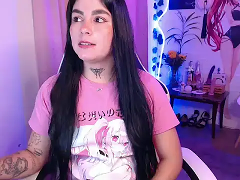 Snapshot of JanineRae chatting on February 2026 08:18:01 PM JanineRae online show from February 2026 08:18:01 PM