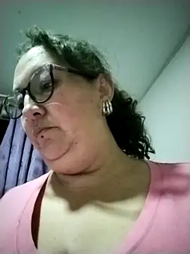 Snapshot of _Saraqueen chatting on March 2026 01:34:01 AM Saraqueen online show from March 2026 01:34:01 AM