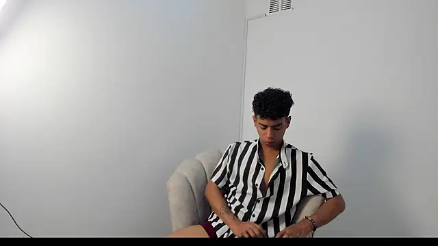 alexx cum18 online show from June 2026 01:56:01 PM
