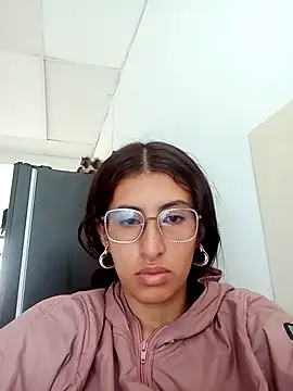 Esperanza  hot online show from February 2026 07:10:01 PM