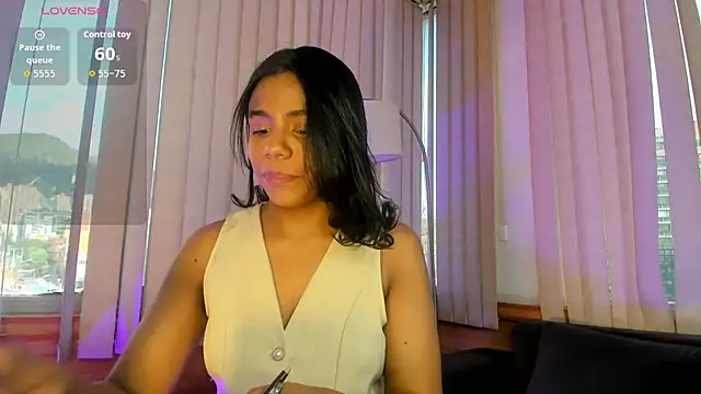 Snapshot of madii_lenon chatting on May 2026 08:28:01 PM madii lenon online show from May 2026 08:28:01 PM