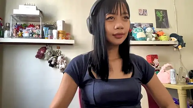 Snapshot of GloryKulikowski chatting on February 2026 01:48:01 AM GloryKulikowski online show from February 2026 01:48:01 AM