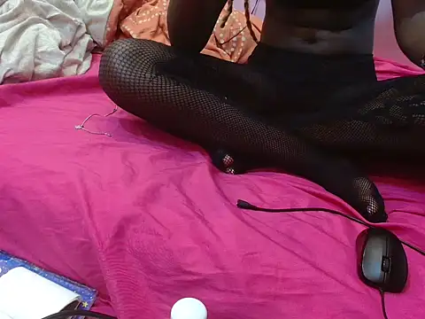 Snapshot of samkelo2013 chatting on February 2026 11:07:01 AM samkelo2013 online show from February 2026 11:07:01 AM