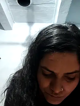 Anushka Singh0 online show from April 2026 07:36:01 AM