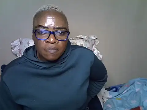 Snapshot of CASSANDRASTONE46xxx chatting on June 2026 06:06:01 PM CASSANDRASTONE46xxx online show from June 2026 06:06:01 PM