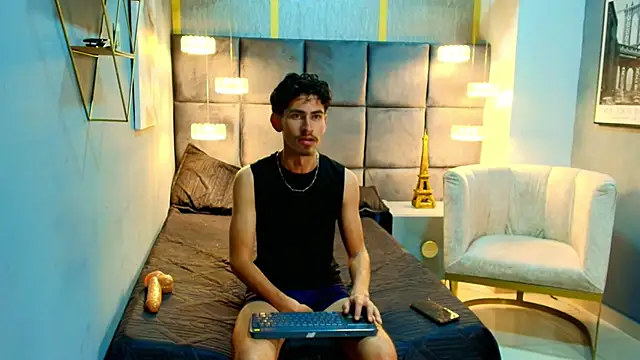 skinny jean  online show from April 2026 09:09:02 PM