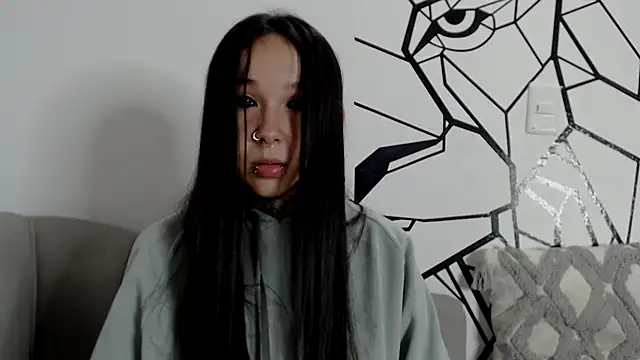 Snapshot of alien_eyes09 chatting on May 2026 01:32:02 AM alien eyes09 online show from May 2026 01:32:02 AM