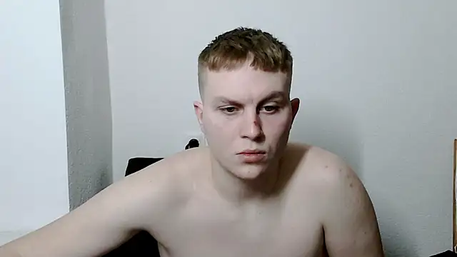 Snapshot of MrHeat_ chatting on February 2026 07:48:01 PM MrHeat online show from February 2026 07:48:01 PM