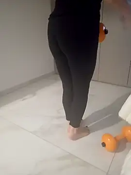 Coppiabollente1 online show from February 2026 05:22:02 PM