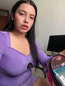 Miss Bella Flame online show from March 2026 08:14:01 PM