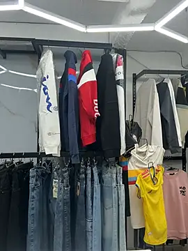 Miss Bella Flame online show from April 2026 04:51:01 PM