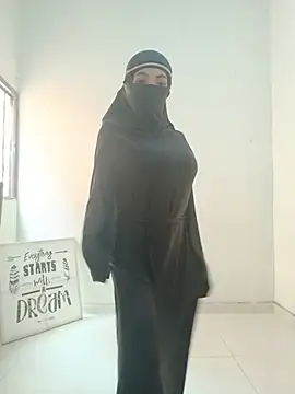 Snapshot of aminaa_ chatting on July 2026 08:00:02 PM aminaa online show from July 2026 08:00:02 PM