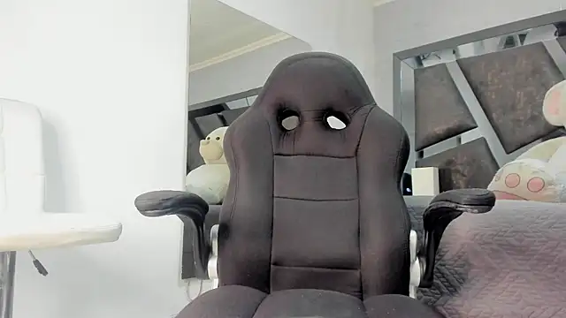 ElektraBomdans online show from April 2026 04:01:01 AM