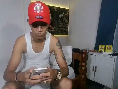 Snapshot of badboy_master chatting on June 2026 04:07:02 AM badboy master online show from June 2026 04:07:02 AM