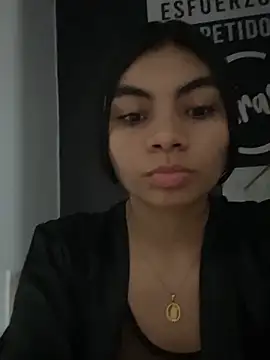 eimmy  skinny online show from May 2026 12:07:01 AM