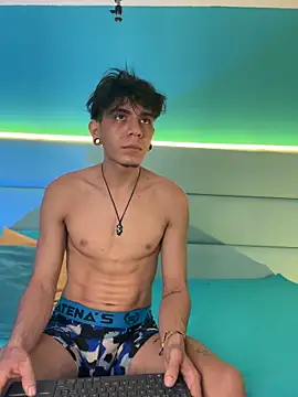 abrilandjulian online show from March 2026 11:49:01 AM