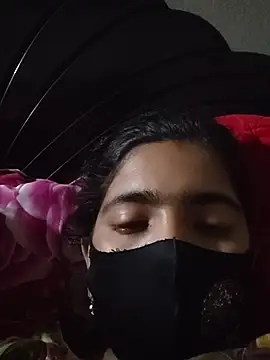 Snapshot of tanisha-me chatting on February 2026 01:20:01 PM tanisha-me online show from February 2026 01:20:01 PM