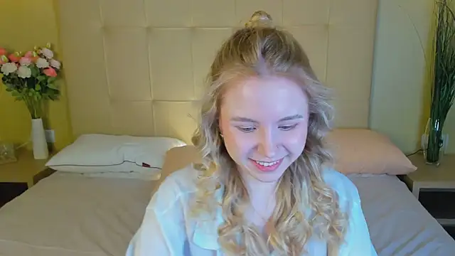 Linda  Bloom online show from March 2026 01:09:01 AM