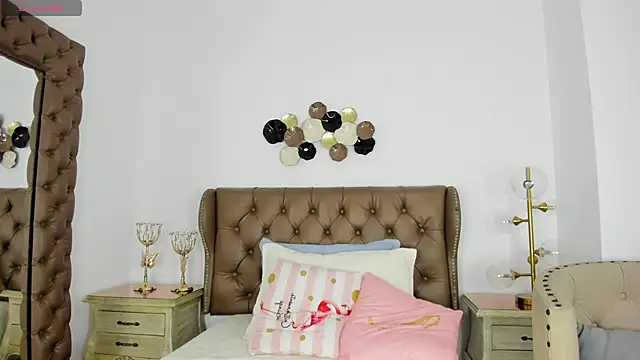 pinkmoon30 online show from March 2026 11:27:01 AM