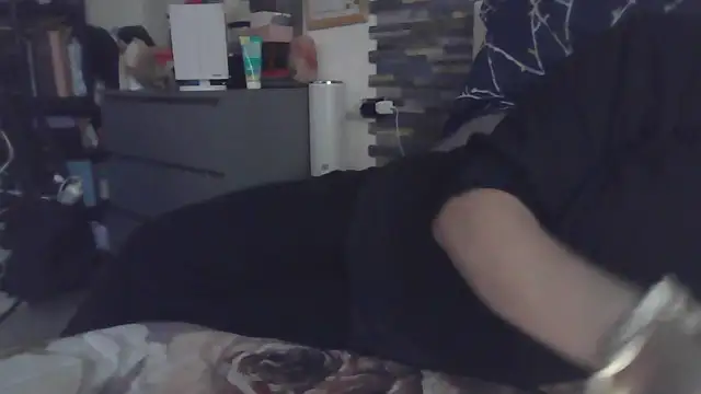 luanahot1 online show from March 2026 12:42:01 PM