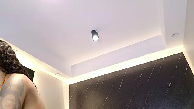 Kinsleybrown online show from April 2026 04:12:02 AM