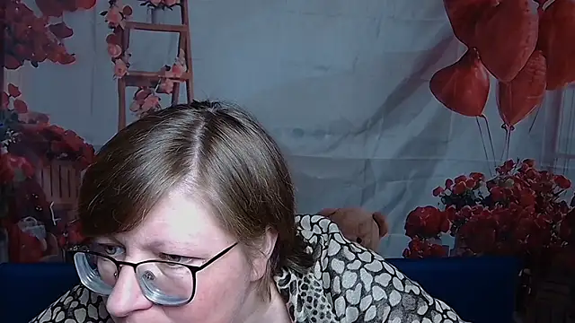 Snapshot of RadaChudna chatting on March 2026 12:11:01 PM RadaChudna online show from March 2026 12:11:01 PM