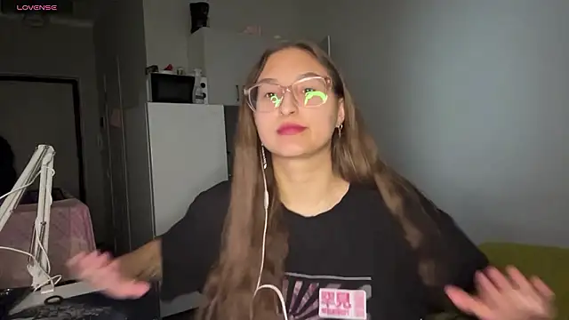 YettaUrive online show from February 2026 03:41:02 PM