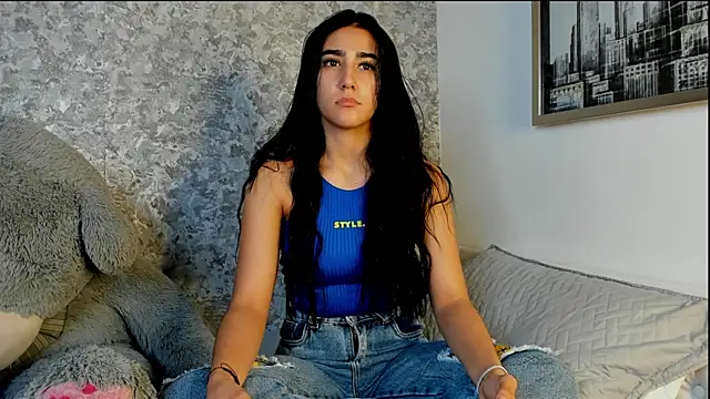 Anika H online show from April 2026 12:32:01 PM