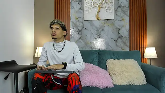 Snapshot of YOUNG_BOYS_HELL chatting on March 2026 10:45:01 PM YOUNG BOYS HELL online show from March 2026 10:45:01 PM