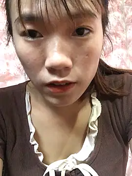 Snapshot of Sukem-mut chatting on February 2026 06:36:02 AM Sukem-mut online show from February 2026 06:36:02 AM