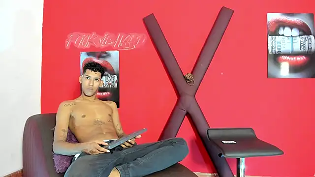 GREEN BOYS online show from March 2026 07:36:01 AM