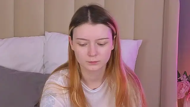 AlyssFrost online show from June 2026 03:55:01 AM