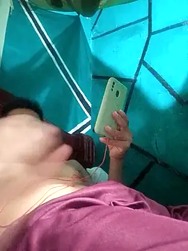 Snapshot of yisusalejo chatting on February 2026 05:47:02 AM yisusalejo online show from February 2026 05:47:02 AM