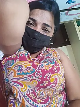 Snapshot of Tamil_Luckly_girl chatting on April 2026 10:21:02 AM Tamil Luckly girl online show from April 2026 10:21:02 AM