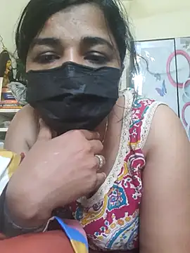 Snapshot of Tamil_Luckly_girl chatting on April 2026 07:37:02 AM Tamil Luckly girl online show from April 2026 07:37:02 AM