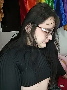 Snapshot of daphneev chatting on July 2026 01:22:01 AM daphneev online show from July 2026 01:22:01 AM
