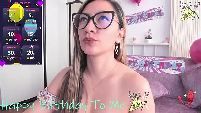 Snapshot of VelvetMouth_ chatting on May 2026 01:17:02 PM VelvetMouth online show from May 2026 01:17:02 PM