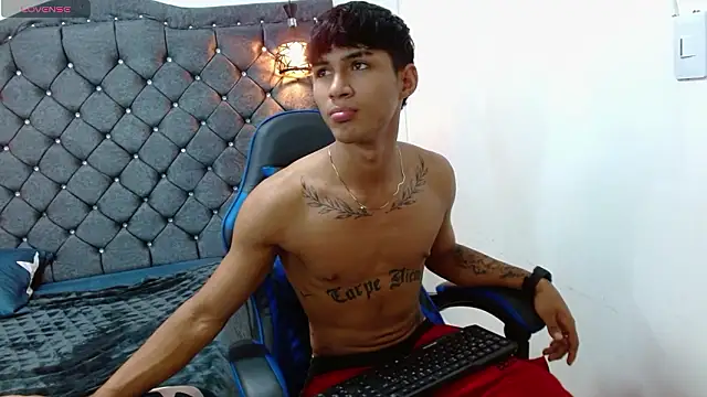 Snapshot of luka_big18 chatting on February 2026 12:44:02 AM luka big18 online show from February 2026 12:44:02 AM