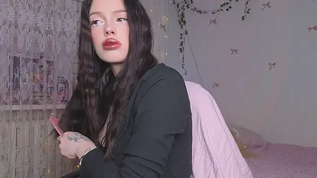 Snapshot of JessiBlossom chatting on February 2026 03:22:01 PM JessiBlossom online show from February 2026 03:22:01 PM