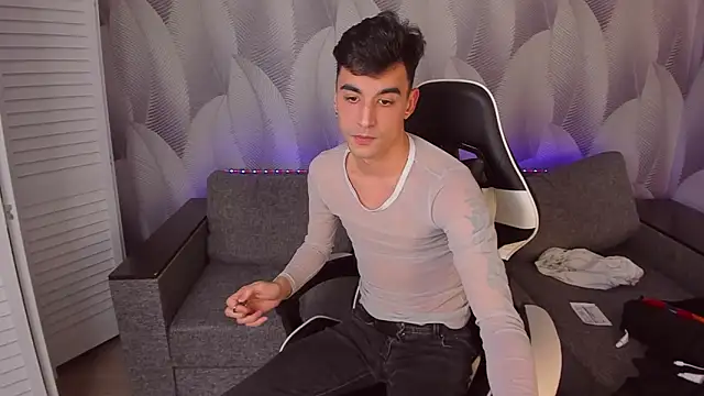 Slendy Knox online show from February 2026 02:37:01 PM