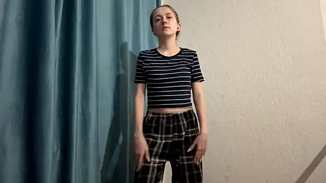 StaticBliss online show from February 2026 01:26:02 AM