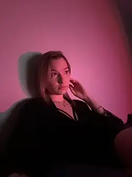 Snapshot of EmmaTurners chatting on March 2026 06:37:01 PM EmmaTurners online show from March 2026 06:37:01 PM