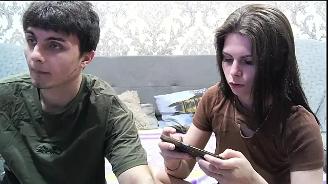 Snapshot of AmandaCouple chatting on March 2026 05:13:01 AM AmandaCouple online show from March 2026 05:13:01 AM